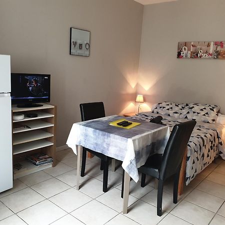 Appartements Danciu Jonzac Exterior foto